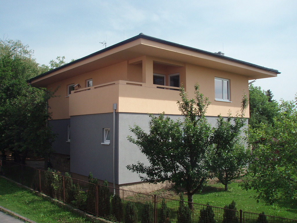 Rekonstrukce RD, Jahodnice