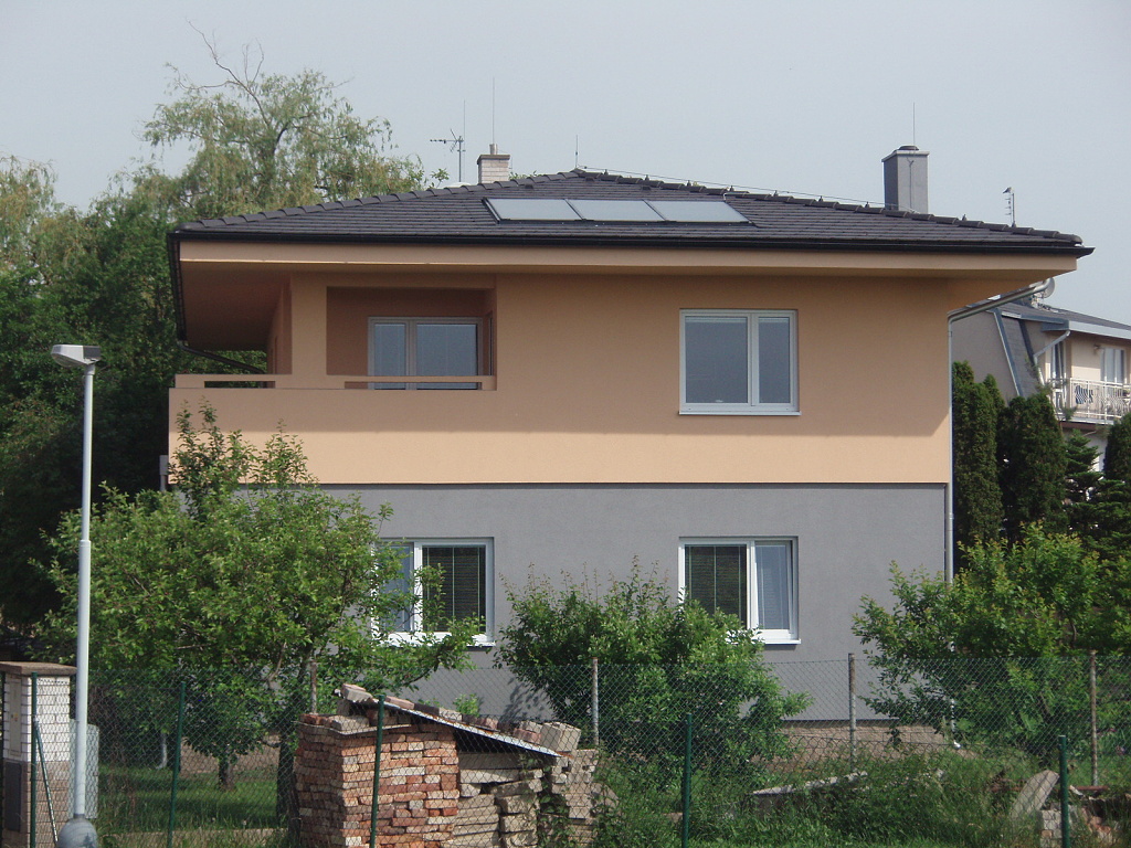 Rekonstrukce RD, Jahodnice